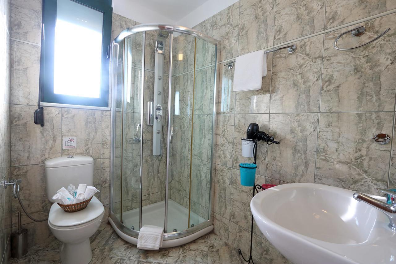 Golden Key Villas Chrissi Akti Chania Exterior foto